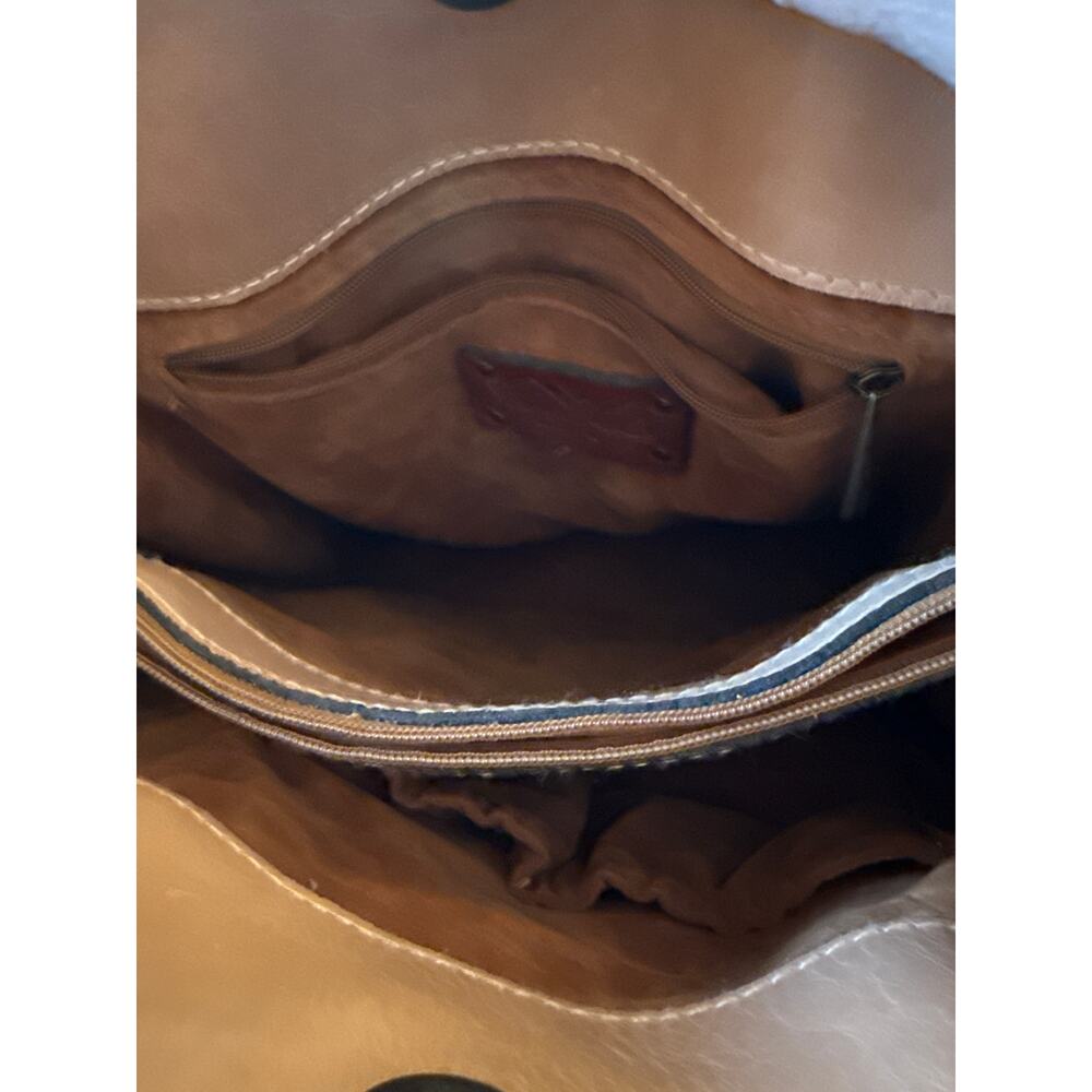 Patricia Nash Tan Floral Tooled Leather Crossbody Bag - Picture 6 of 10